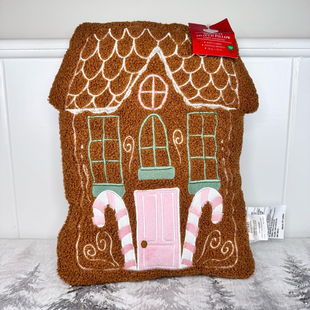 NEW ALDI Merry Moments Gingerbread House Chirstmas Pillow